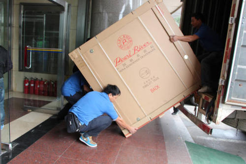 云阳钢琴贵重工艺品无忧运